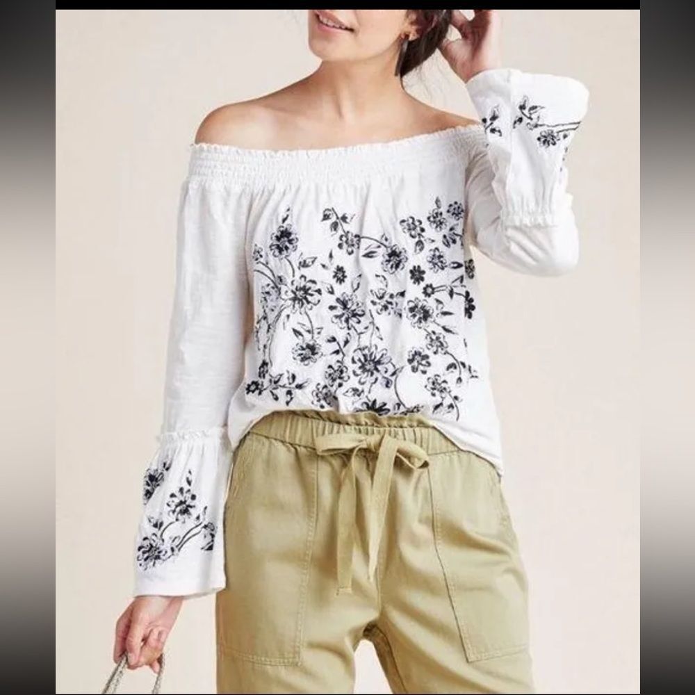 Anthropologie Embroidered‎ Floral Top size S